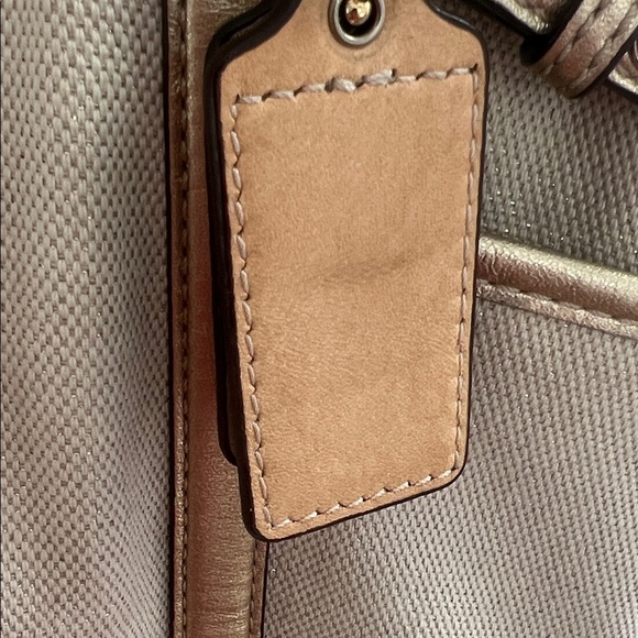Coach Beige and Gold Shoulder Bag - Picture 7 of 8
